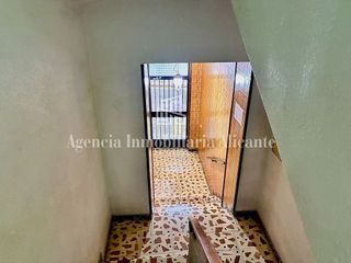 Piso en alquiler en Carolinas Bajas en Alicante