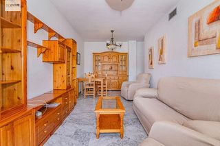 Piso en alquiler en Barrio de Zaidín en Granada