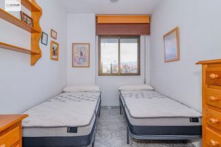 Piso en alquiler en Barrio de Zaidín en Granada