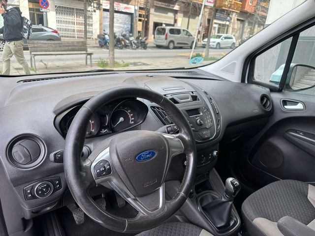 Ford Transit Courier 2019
