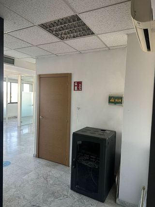 Oficina en alquiler en Mestral en Reus