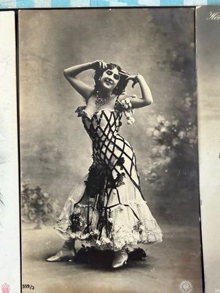 Lote  Postales Eróticas Mujeres 1906. Centenarias.