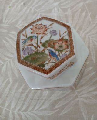 Joyero porcelana flores y pájaros
