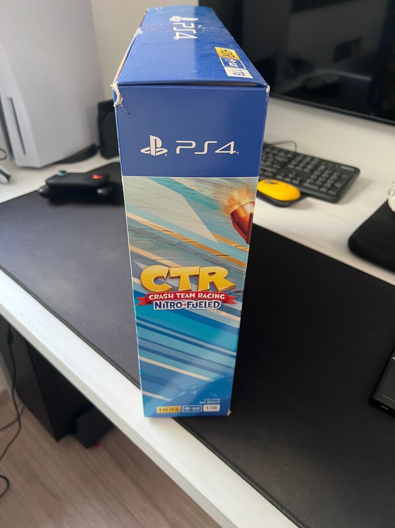 PlayStation 4 Slim 1TB en Caja, 2 Mandos, 2 Juegos afbeelding 3