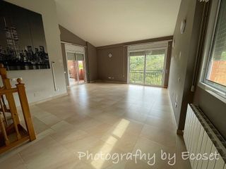 Chalet en venta en Vallirana