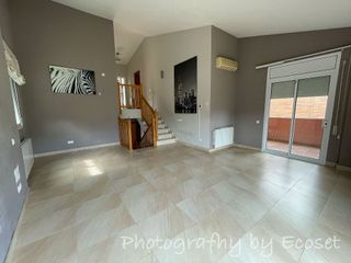 Chalet en venta en Vallirana