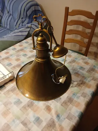 Lámpara colgante dorada