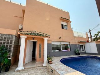 Chalet en venta en Nueva Torrevieja - Aguas Nuevas en Torrevieja