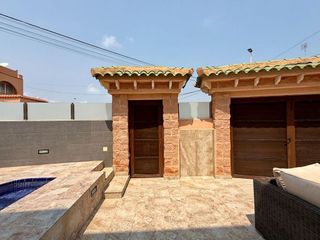 Chalet en venta en Nueva Torrevieja - Aguas Nuevas en Torrevieja