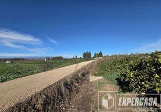 Terreno en venta en Zona Urbanizaciones en Alzira
