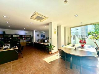 Local comercial en alquiler en Playa de la Fontanilla en Marbella