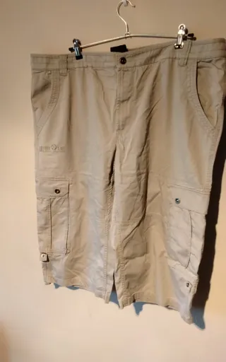Pantalón corto cargo beige talla 56
