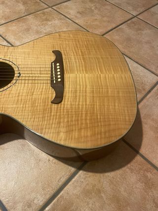 Chitarra Acustica Elettrificata Fender