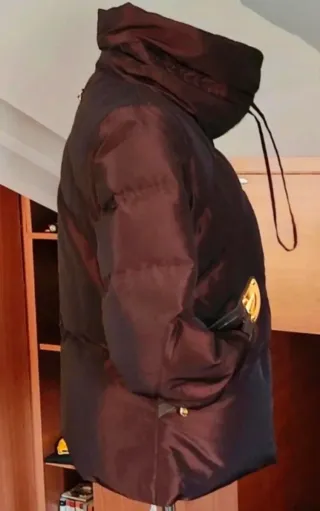 Giubbotto donna piuma d'oca bordeaux.