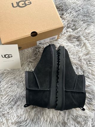 Zapatilla UGG Negra Talla 39