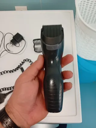 Cortapelos Philips con accesorios