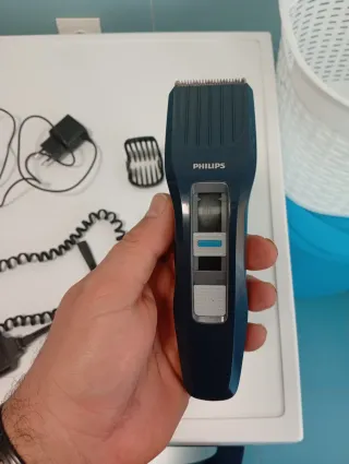 Cortapelos Philips con accesorios