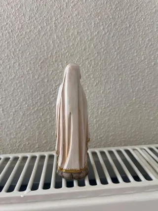 Figura Virgen María Orando
