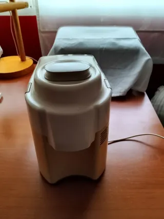 Licuadora Beige y Marrón