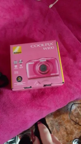 Fotocamera Digitale Nikon Rosa