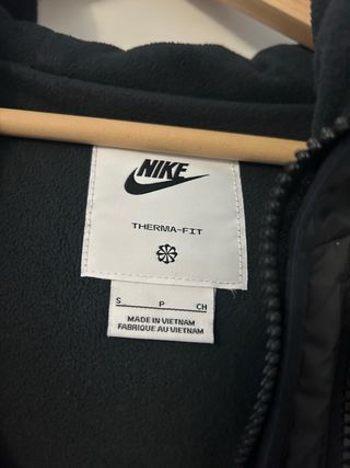 Abrigo Nike Negro Hombre