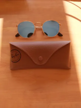 Occhiali da sole Ray-Ban con astuccio originale