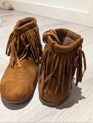 Botines marrones con flecos