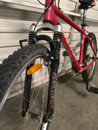 Bicicleta Kona Hahanna MTB