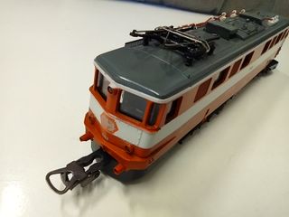 Lima un locomotore + 2 vagoni SBB CFF FFS Svizzera