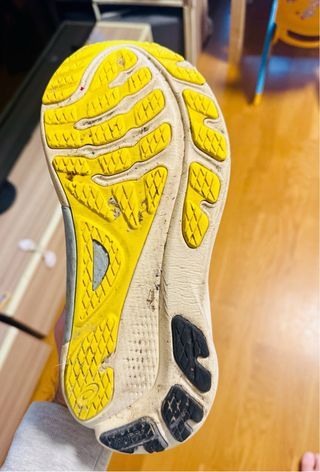 ASICS GEL-Kayano 30 Talla 42 Azul Marino y Amarill