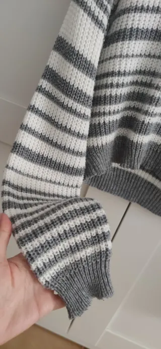 Jersey corto rayas gris y blanco