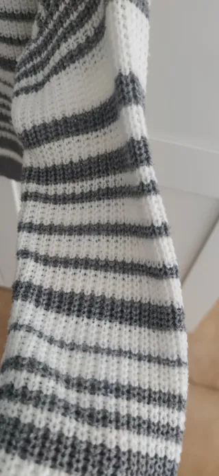 Jersey corto rayas gris y blanco