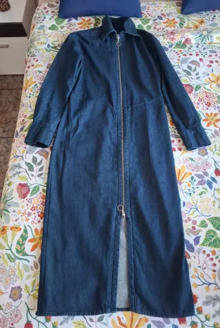 Traje vaquero largo con cremallera