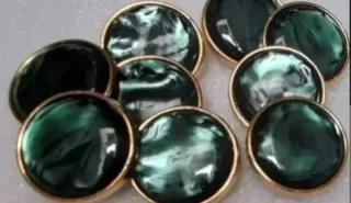 Lote 8 botones metal- 5 modelos