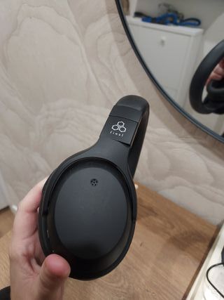 URGE Auriculares Final negros