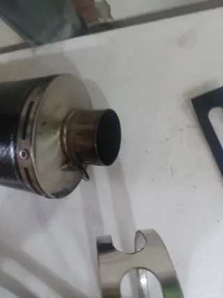 Escape LeoVince SBK Carbono