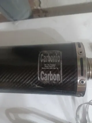 Escape LeoVince SBK Carbono