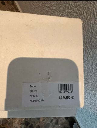 Botas altas de piel negras