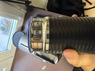 Cafetera Nespresso Krups con espumador