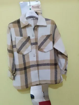 Giacca a quadri beige e bianca