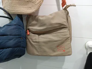 Lote 3 bolsos: 1 acolchado azul nuevo