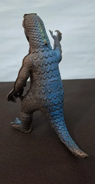 Muñeco godzilla años 80