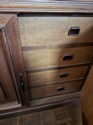 Muebles de madera maciza para restaurar