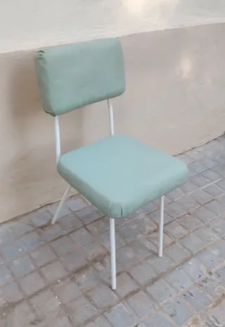 4 Sillas y 2 Sillones Oficina Vintage.