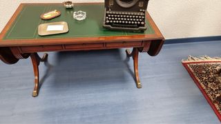 Mesa escritorio madera con alas desplegables