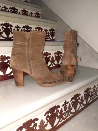 Botas Yokono Marrones Media Caña Tacón