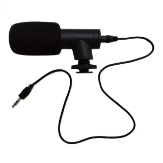 Micrófono compacto con cable y conector jack