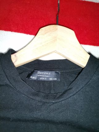 Camiseta Crop Negra Bershka Manga Larga Talla S