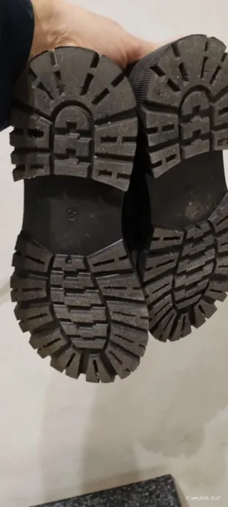 Mocassini neri donna con catena n.42