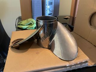 Hélice de barco Rebel